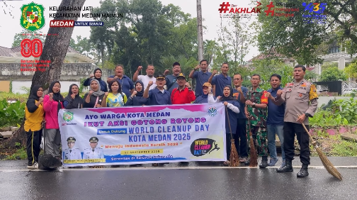 Kegiatan Gotong Royong Dalam Rangka World Clean Up Day